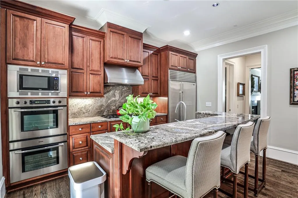 3338 Paces Ferry Avenue Se, Atlanta, Georgia 30339, 4 Bedrooms Bedrooms, ,4 BathroomsBathrooms,Residential,For Sale,3338 Paces Ferry Avenue Se,7665252
