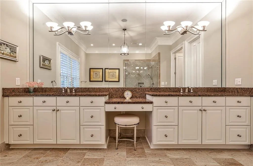 3338 Paces Ferry Avenue Se, Atlanta, Georgia 30339, 4 Bedrooms Bedrooms, ,4 BathroomsBathrooms,Residential,For Sale,3338 Paces Ferry Avenue Se,7665252