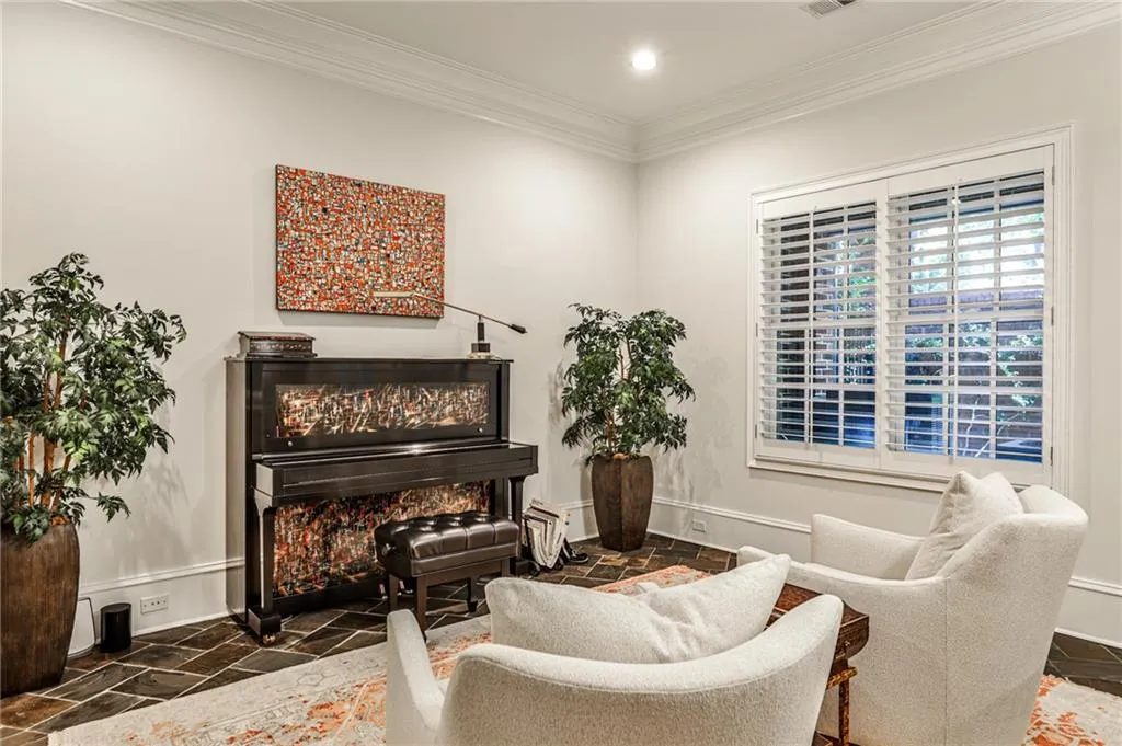 3338 Paces Ferry Avenue Se, Atlanta, Georgia 30339, 4 Bedrooms Bedrooms, ,4 BathroomsBathrooms,Residential,For Sale,3338 Paces Ferry Avenue Se,7665252