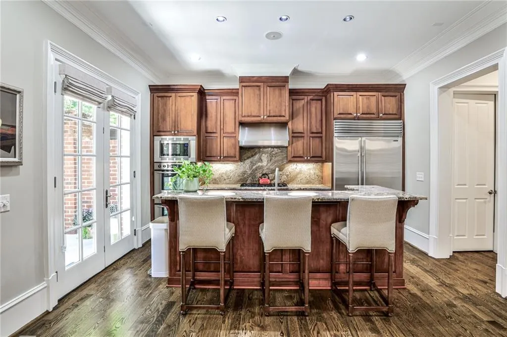 3338 Paces Ferry Avenue Se, Atlanta, Georgia 30339, 4 Bedrooms Bedrooms, ,4 BathroomsBathrooms,Residential,For Sale,3338 Paces Ferry Avenue Se,7665252