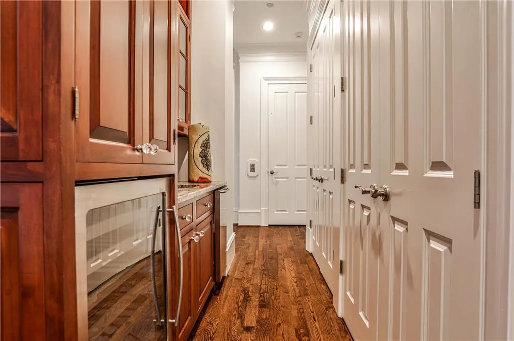 3338 Paces Ferry Avenue Se, Atlanta, Georgia 30339, 4 Bedrooms Bedrooms, ,4 BathroomsBathrooms,Residential,For Sale,3338 Paces Ferry Avenue Se,7665252