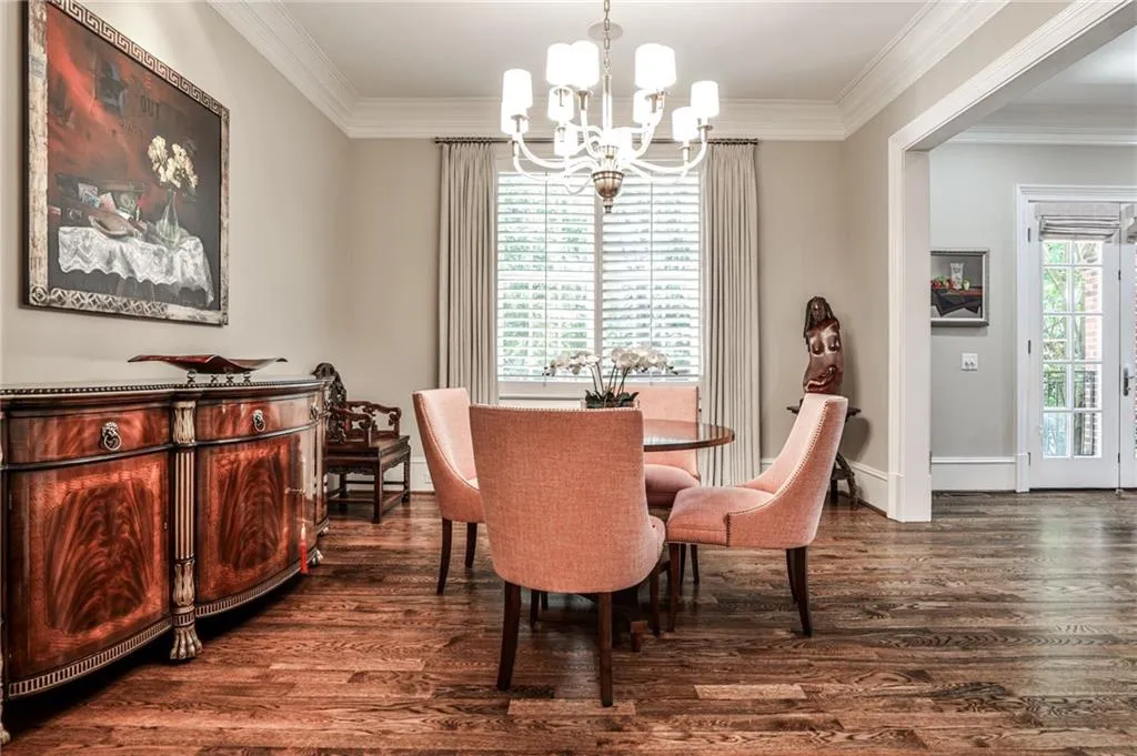 3338 Paces Ferry Avenue Se, Atlanta, Georgia 30339, 4 Bedrooms Bedrooms, ,4 BathroomsBathrooms,Residential,For Sale,3338 Paces Ferry Avenue Se,7665252