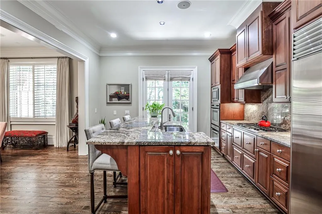 3338 Paces Ferry Avenue Se, Atlanta, Georgia 30339, 4 Bedrooms Bedrooms, ,4 BathroomsBathrooms,Residential,For Sale,3338 Paces Ferry Avenue Se,7665252