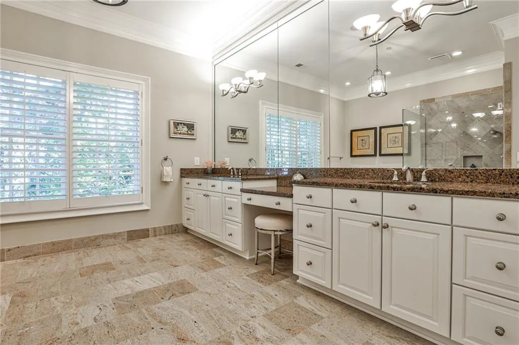 3338 Paces Ferry Avenue Se, Atlanta, Georgia 30339, 4 Bedrooms Bedrooms, ,4 BathroomsBathrooms,Residential,For Sale,3338 Paces Ferry Avenue Se,7665252