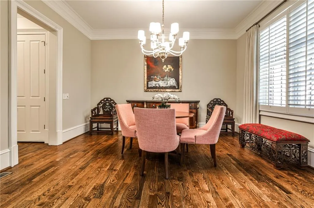 3338 Paces Ferry Avenue Se, Atlanta, Georgia 30339, 4 Bedrooms Bedrooms, ,4 BathroomsBathrooms,Residential,For Sale,3338 Paces Ferry Avenue Se,7665252