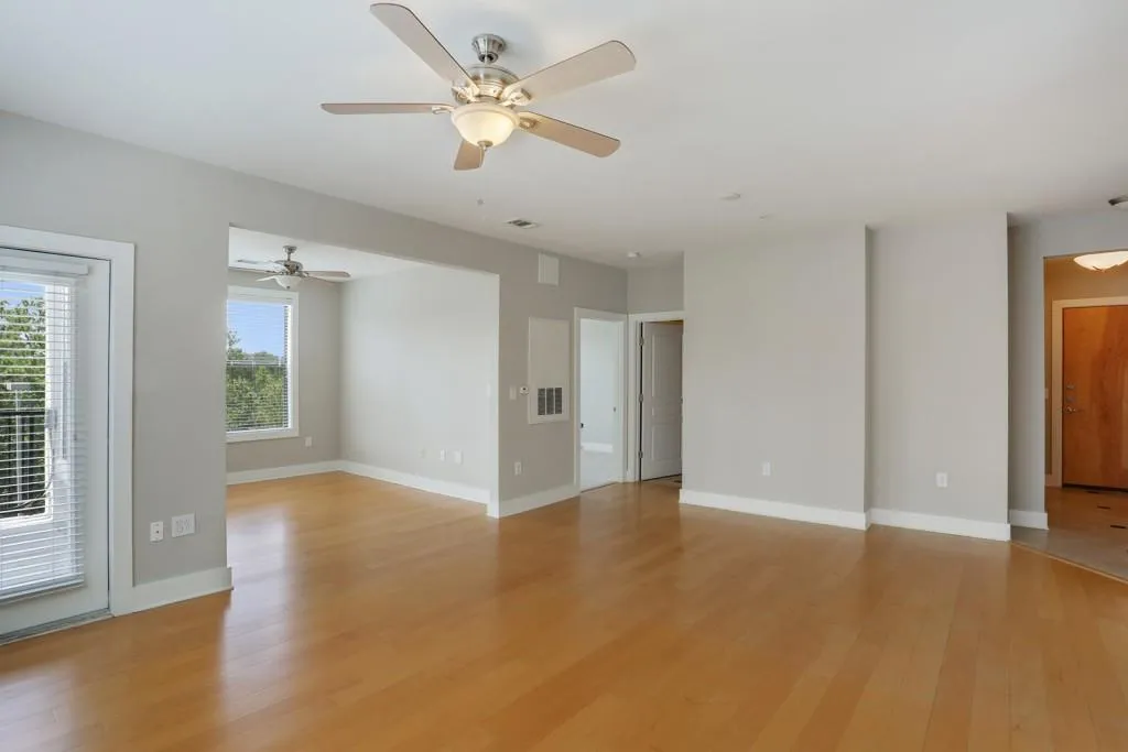 799 Hammond Drive Unit 302, Sandy Springs, Georgia 30328, 2 Bedrooms Bedrooms, ,2 BathroomsBathrooms,Residential,Sold,799 Hammond Drive Unit 302,5718069