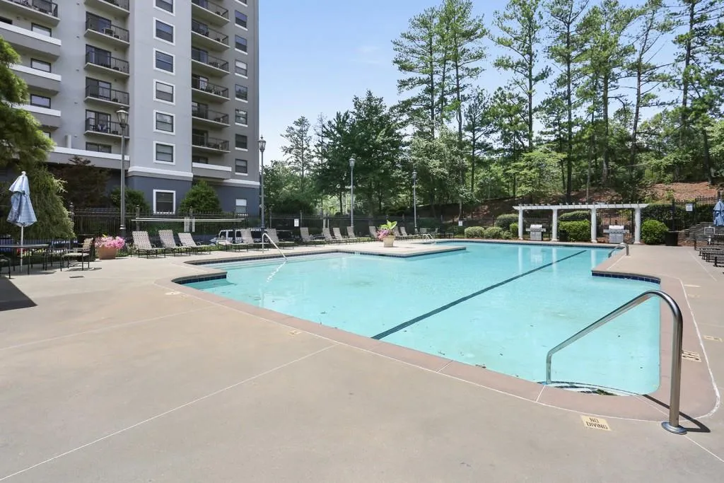 799 Hammond Drive Unit 302, Sandy Springs, Georgia 30328, 2 Bedrooms Bedrooms, ,2 BathroomsBathrooms,Residential,Sold,799 Hammond Drive Unit 302,5718069