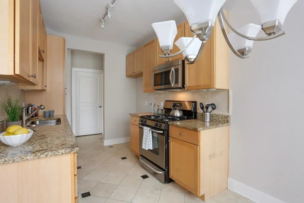 799 Hammond Drive Unit 302, Sandy Springs, Georgia 30328, 2 Bedrooms Bedrooms, ,2 BathroomsBathrooms,Residential,Sold,799 Hammond Drive Unit 302,5718069