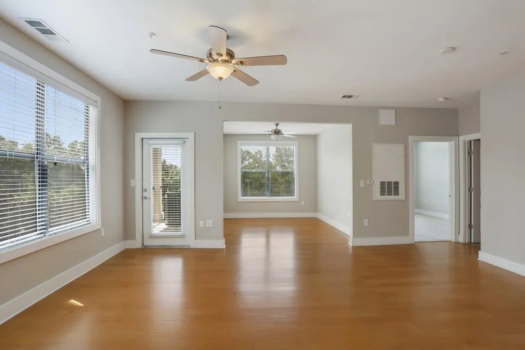799 Hammond Drive Unit 302, Sandy Springs, Georgia 30328, 2 Bedrooms Bedrooms, ,2 BathroomsBathrooms,Residential,Sold,799 Hammond Drive Unit 302,5718069