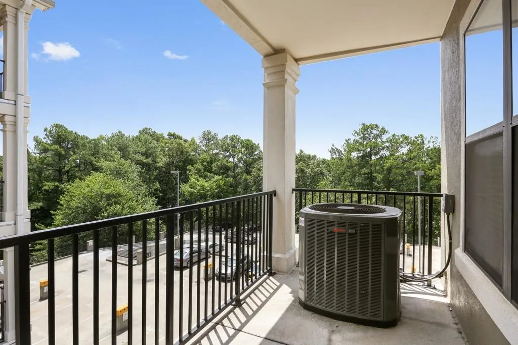 799 Hammond Drive Unit 302, Sandy Springs, Georgia 30328, 2 Bedrooms Bedrooms, ,2 BathroomsBathrooms,Residential,Sold,799 Hammond Drive Unit 302,5718069