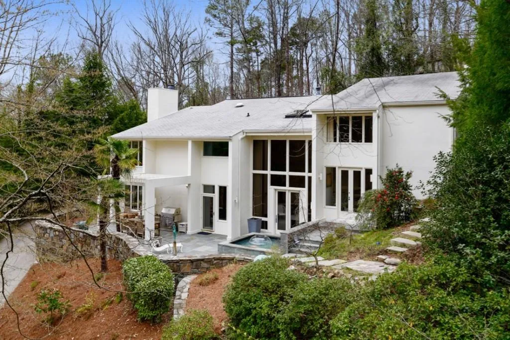 6125 River Chase Circle, Sandy Springs, Georgia 30328, 5 Bedrooms Bedrooms, ,3 BathroomsBathrooms,Residential,Sold,6125 River Chase Circle,5660970
