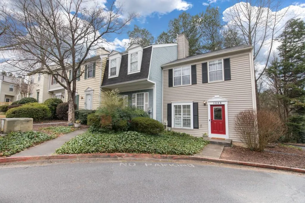1205 Wedgewood Court, Atlanta, Georgia 30350, 3 Bedrooms Bedrooms, ,3 BathroomsBathrooms,Residential,Sold,1205 Wedgewood Court,6694562
