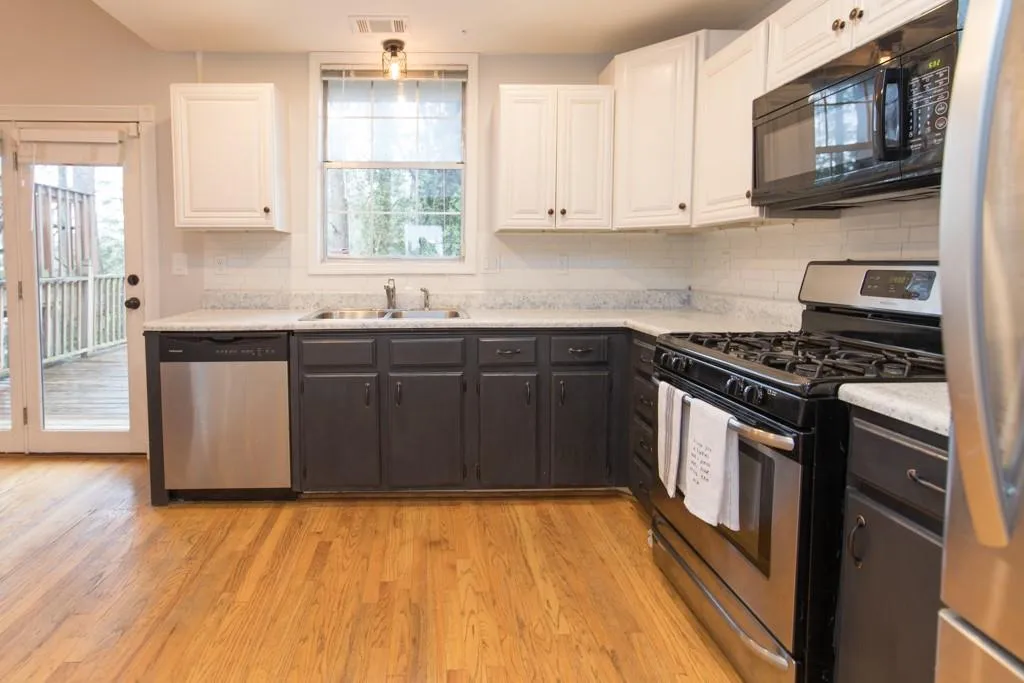 1205 Wedgewood Court, Atlanta, Georgia 30350, 3 Bedrooms Bedrooms, ,3 BathroomsBathrooms,Residential,Sold,1205 Wedgewood Court,6694562