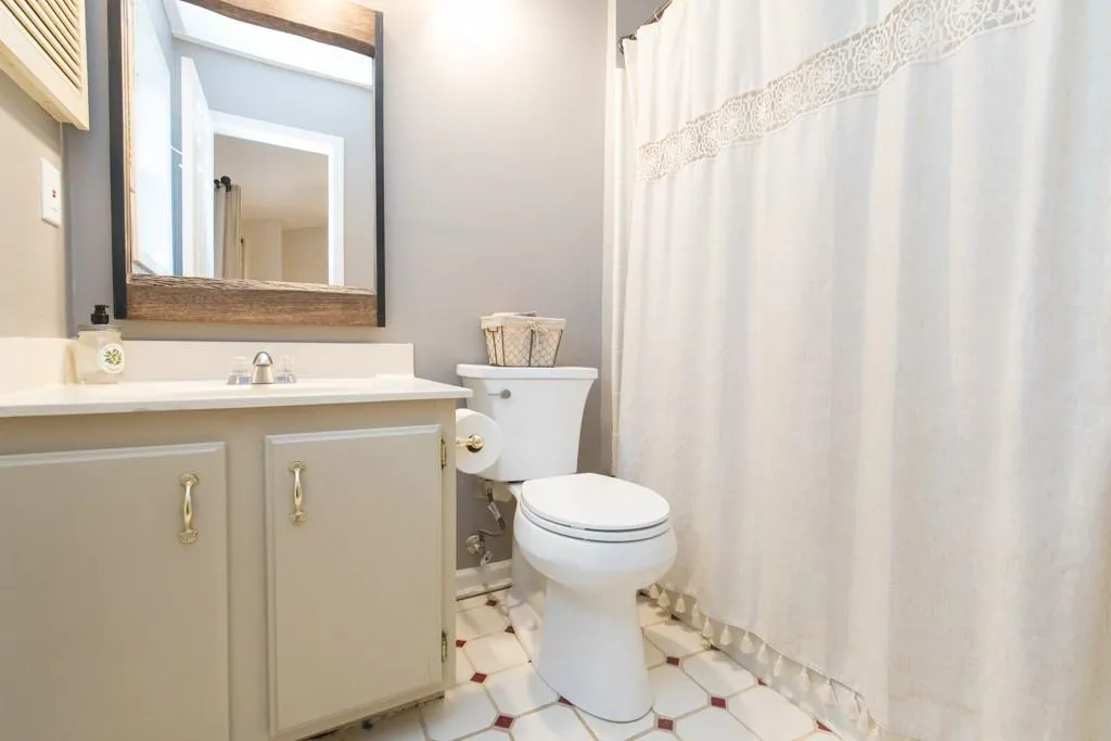 1205 Wedgewood Court, Atlanta, Georgia 30350, 3 Bedrooms Bedrooms, ,3 BathroomsBathrooms,Residential,Sold,1205 Wedgewood Court,6694562