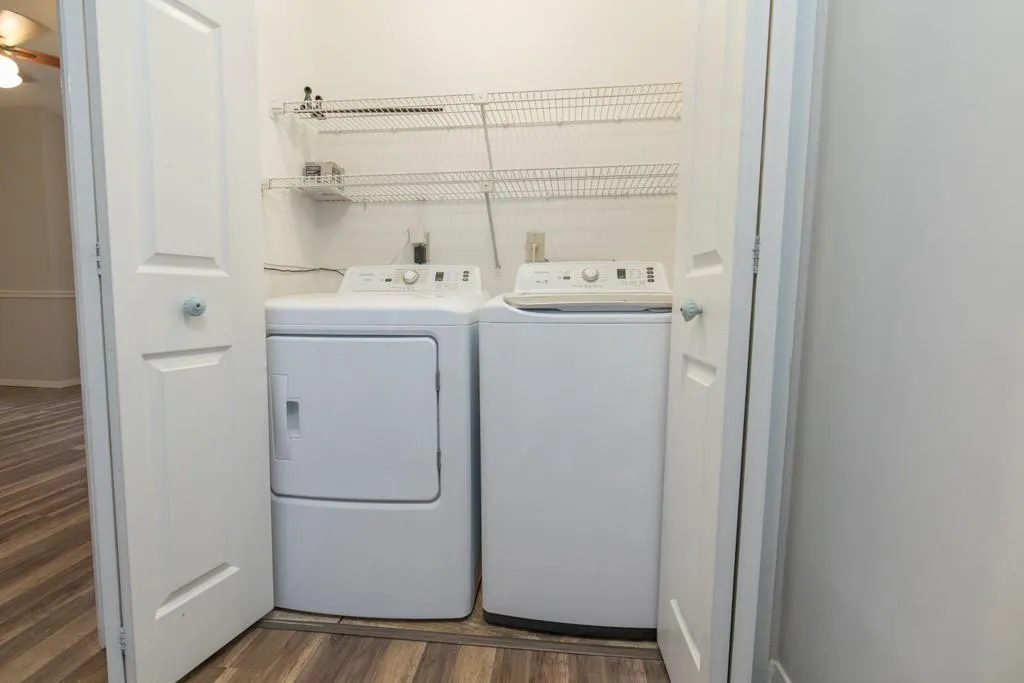 1205 Wedgewood Court, Atlanta, Georgia 30350, 3 Bedrooms Bedrooms, ,3 BathroomsBathrooms,Residential,Sold,1205 Wedgewood Court,6694562