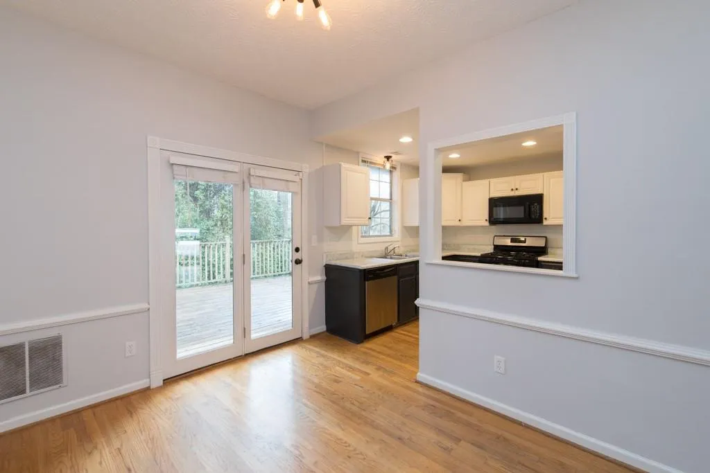 1205 Wedgewood Court, Atlanta, Georgia 30350, 3 Bedrooms Bedrooms, ,3 BathroomsBathrooms,Residential,Sold,1205 Wedgewood Court,6694562