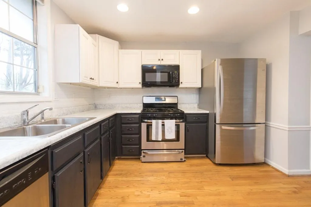 1205 Wedgewood Court, Atlanta, Georgia 30350, 3 Bedrooms Bedrooms, ,3 BathroomsBathrooms,Residential,Sold,1205 Wedgewood Court,6694562