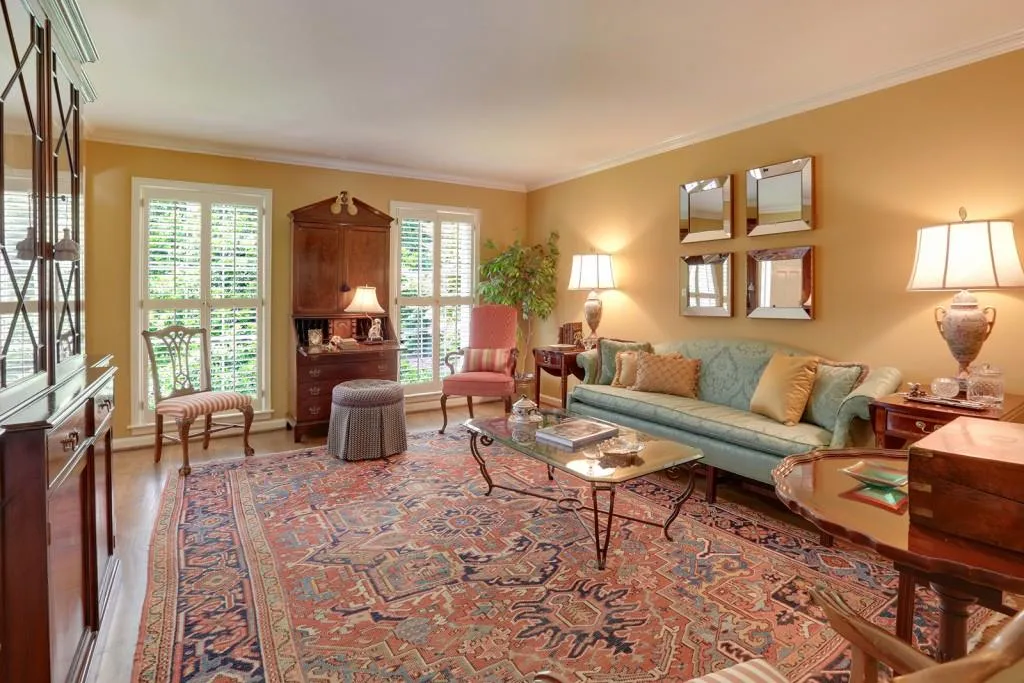 6035 Riverside Drive, Sandy Springs, Georgia 30328, 4 Bedrooms Bedrooms, ,4 BathroomsBathrooms,Residential,Sold,6035 Riverside Drive,5643953