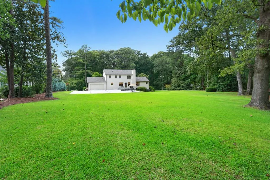 6035 Riverside Drive, Sandy Springs, Georgia 30328, 4 Bedrooms Bedrooms, ,4 BathroomsBathrooms,Residential,Sold,6035 Riverside Drive,5643953