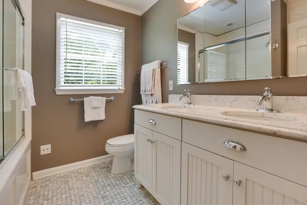 6035 Riverside Drive, Sandy Springs, Georgia 30328, 4 Bedrooms Bedrooms, ,4 BathroomsBathrooms,Residential,Sold,6035 Riverside Drive,5643953