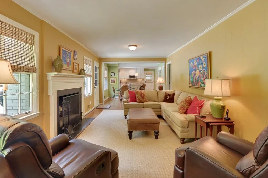 6035 Riverside Drive, Sandy Springs, Georgia 30328, 4 Bedrooms Bedrooms, ,4 BathroomsBathrooms,Residential,Sold,6035 Riverside Drive,5643953