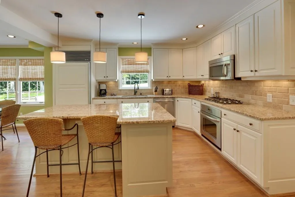 6035 Riverside Drive, Sandy Springs, Georgia 30328, 4 Bedrooms Bedrooms, ,4 BathroomsBathrooms,Residential,Sold,6035 Riverside Drive,5643953