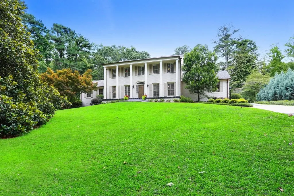 6035 Riverside Drive, Sandy Springs, Georgia 30328, 4 Bedrooms Bedrooms, ,4 BathroomsBathrooms,Residential,Sold,6035 Riverside Drive,5643953