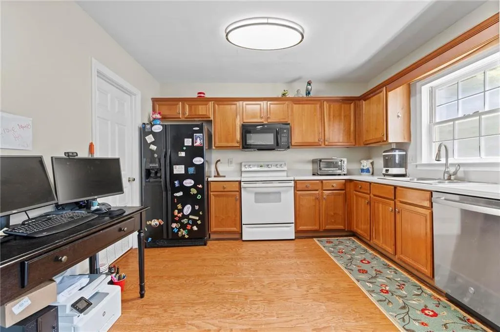 62 Mount Vernon Circle, Atlanta, Georgia 30338, 2 Bedrooms Bedrooms, ,2 BathroomsBathrooms,Residential,Sold,62 Mount Vernon Circle,7575300
