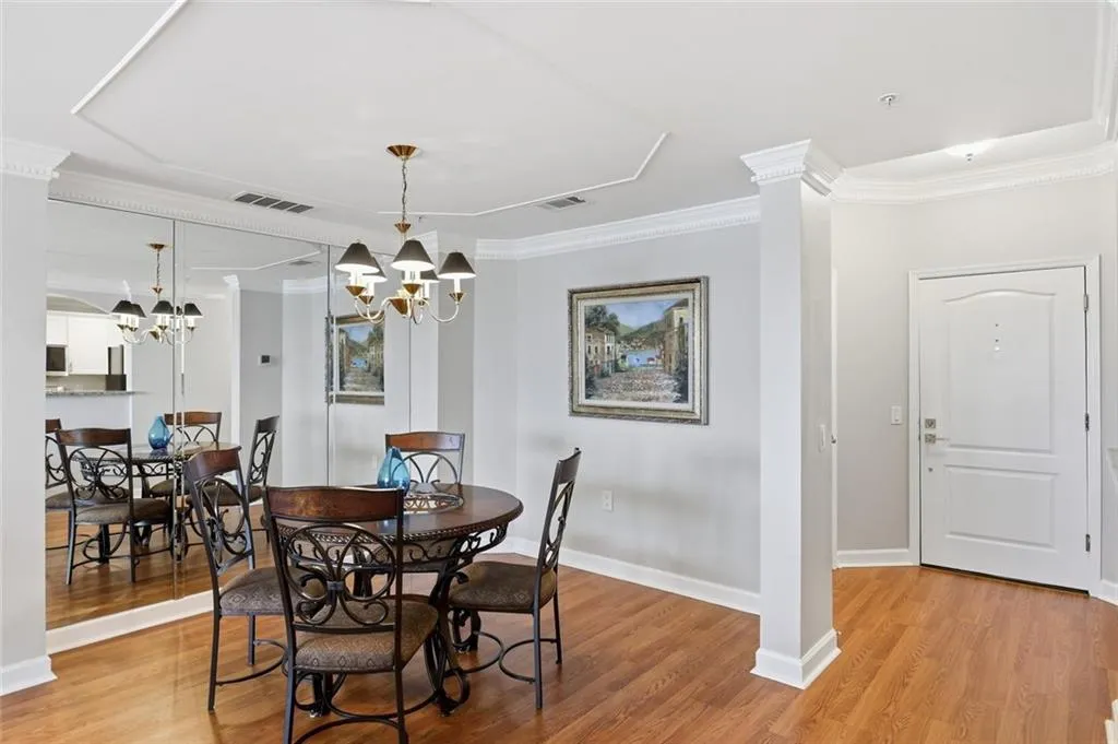 3475 Oak Valley Road Ne Unit 950, Atlanta, Georgia 30326, 1 Bedroom Bedrooms, 0 ,1 BathroomBathrooms,Residential,For Sale,3475 Oak Valley Road Ne Unit 950,7849489