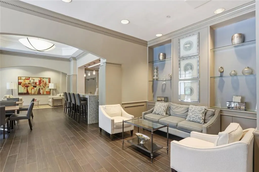 3475 Oak Valley Road Ne Unit 950, Atlanta, Georgia 30326, 1 Bedroom Bedrooms, 0 ,1 BathroomBathrooms,Residential,For Sale,3475 Oak Valley Road Ne Unit 950,7849489