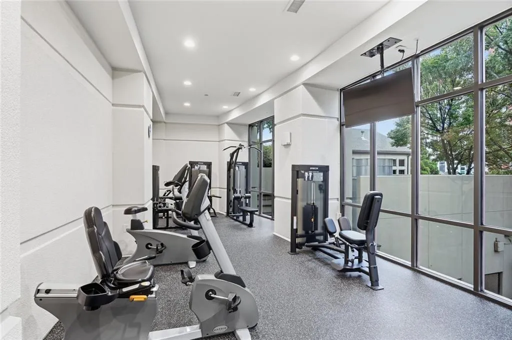 3475 Oak Valley Road Ne Unit 950, Atlanta, Georgia 30326, 1 Bedroom Bedrooms, 0 ,1 BathroomBathrooms,Residential,For Sale,3475 Oak Valley Road Ne Unit 950,7849489
