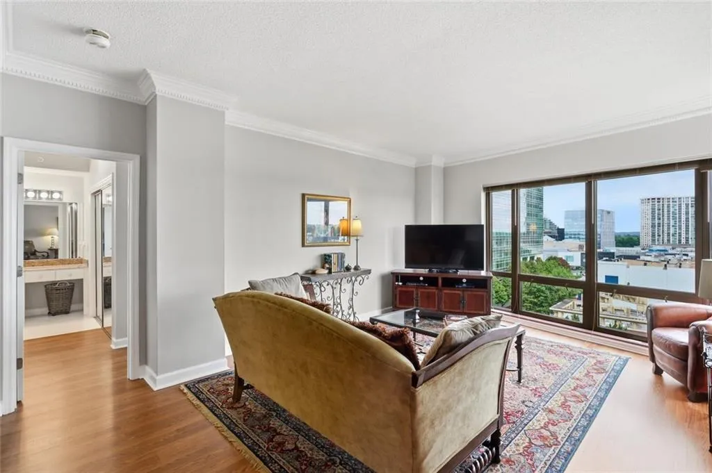 3475 Oak Valley Road Ne Unit 950, Atlanta, Georgia 30326, 1 Bedroom Bedrooms, 0 ,1 BathroomBathrooms,Residential,For Sale,3475 Oak Valley Road Ne Unit 950,7849489