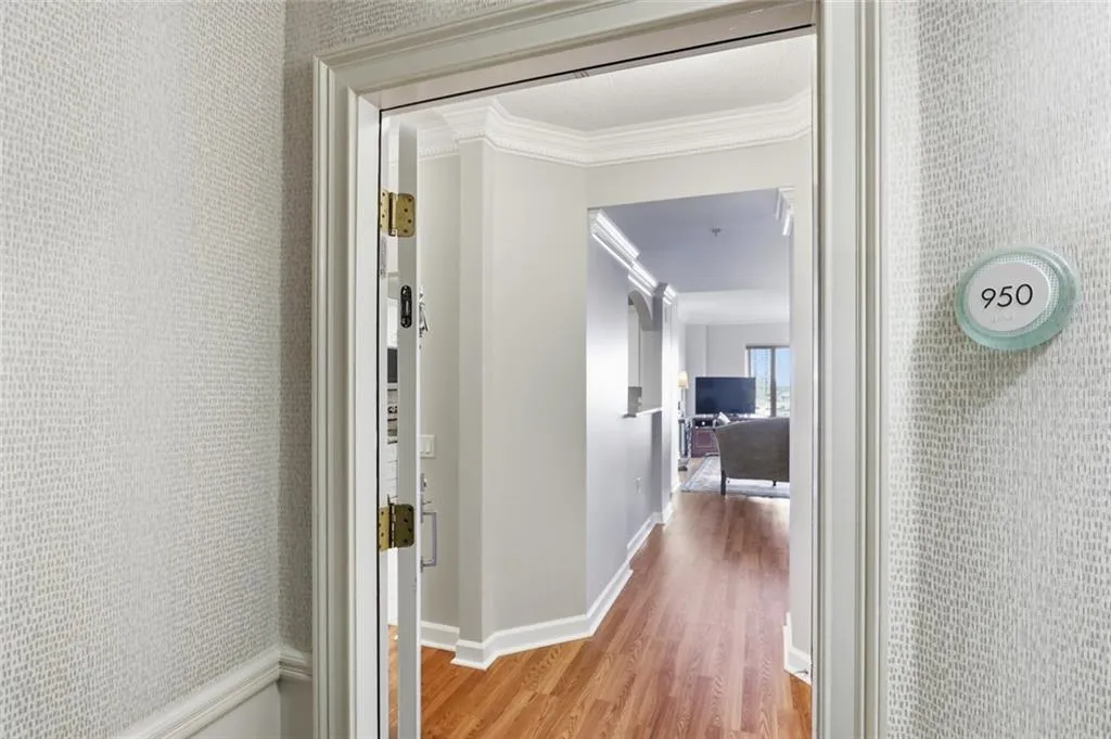 3475 Oak Valley Road Ne Unit 950, Atlanta, Georgia 30326, 1 Bedroom Bedrooms, 0 ,1 BathroomBathrooms,Residential,For Sale,3475 Oak Valley Road Ne Unit 950,7849489