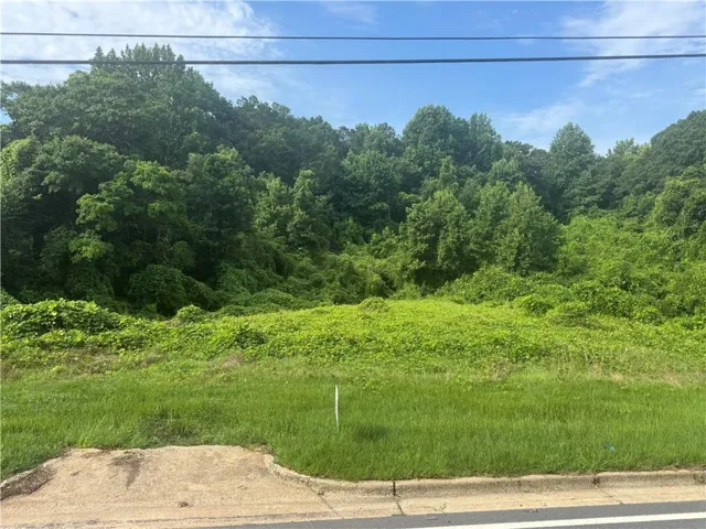 200 W Washington Street, Newnan, Georgia 30263