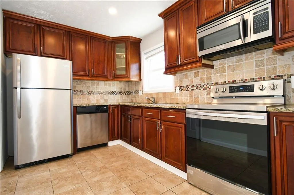 290 Winding River #j Road, Sandy Springs, Georgia 30350, 2 Bedrooms Bedrooms, ,2 BathroomsBathrooms,Residential,Sold,290 Winding River #j Road,6972994 290 Winding River #j Road, Sandy Springs, Georgia 30350, 2 Bedrooms Bedrooms, ,2 BathroomsBathrooms,Residential,Sold,290 Winding River #j Road,6972994