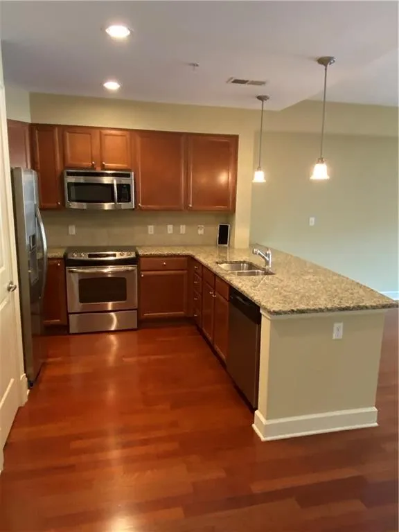200 River Vista Drive Unit 406, Atlanta, Georgia 30339, 1 Bedroom Bedrooms, ,1 BathroomBathrooms,Residential,Sold,200 River Vista Drive Unit 406,6770478