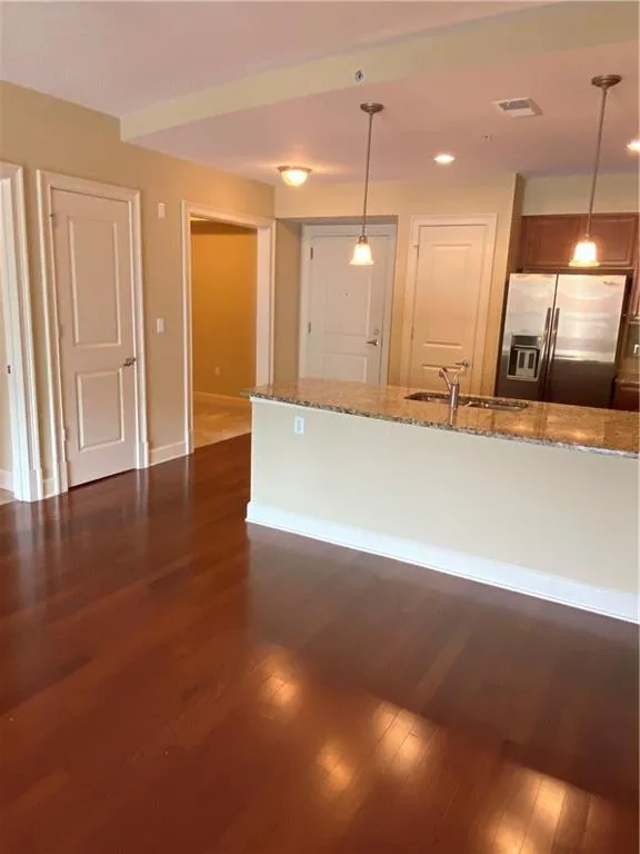 200 River Vista Drive Unit 406, Atlanta, Georgia 30339, 1 Bedroom Bedrooms, ,1 BathroomBathrooms,Residential,Sold,200 River Vista Drive Unit 406,6770478