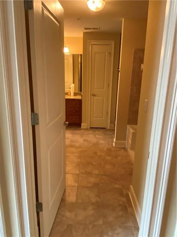 200 River Vista Drive Unit 406, Atlanta, Georgia 30339, 1 Bedroom Bedrooms, ,1 BathroomBathrooms,Residential,Sold,200 River Vista Drive Unit 406,6770478