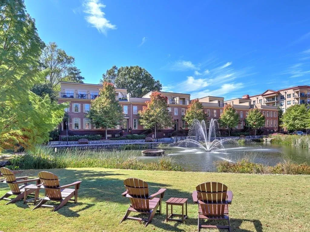 200 River Vista Drive Unit 406, Atlanta, Georgia 30339, 1 Bedroom Bedrooms, ,1 BathroomBathrooms,Residential,Sold,200 River Vista Drive Unit 406,6770478