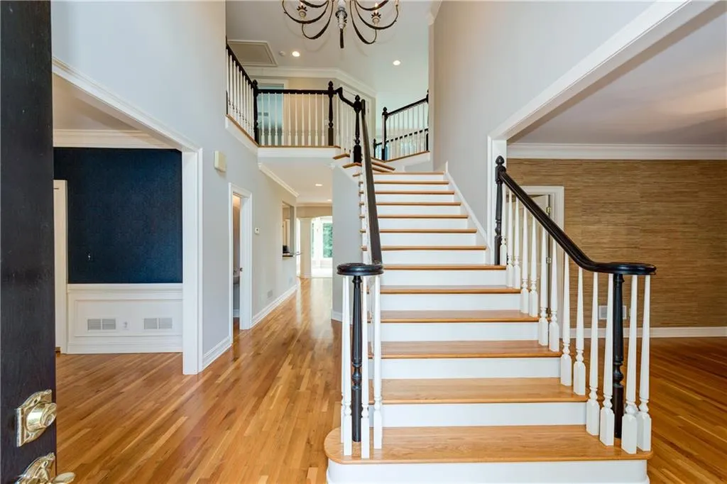 856 Brookhaven Springs Drive Ne, Atlanta, Georgia 30342, 5 Bedrooms Bedrooms, ,4 BathroomsBathrooms,Residential,Sold,856 Brookhaven Springs Drive Ne,5907851