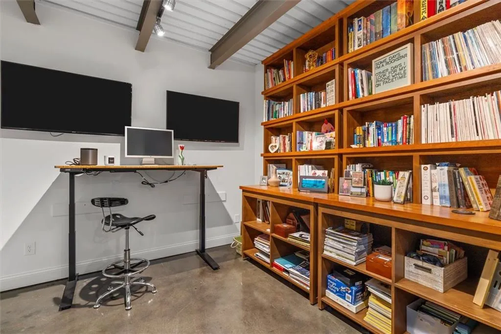 Excellent office space