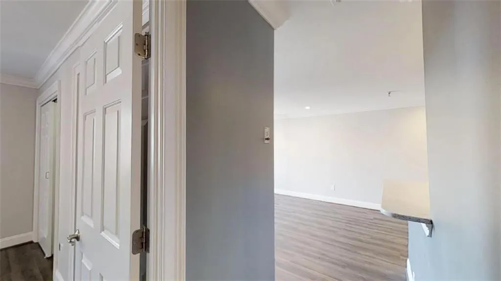 300 Johnson Ferry Road Ne Unit B912, Sandy Springs, Georgia 30328, 1 Bedroom Bedrooms, ,1 BathroomBathrooms,Residential,Sold,300 Johnson Ferry Road Ne Unit B912,7166457