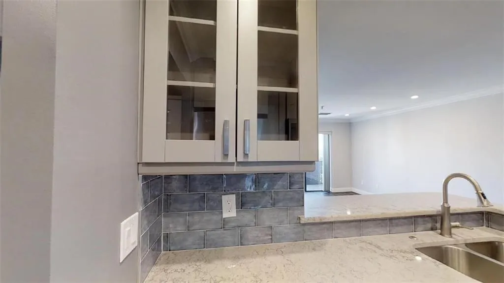 300 Johnson Ferry Road Ne Unit B912, Sandy Springs, Georgia 30328, 1 Bedroom Bedrooms, ,1 BathroomBathrooms,Residential,Sold,300 Johnson Ferry Road Ne Unit B912,7166457