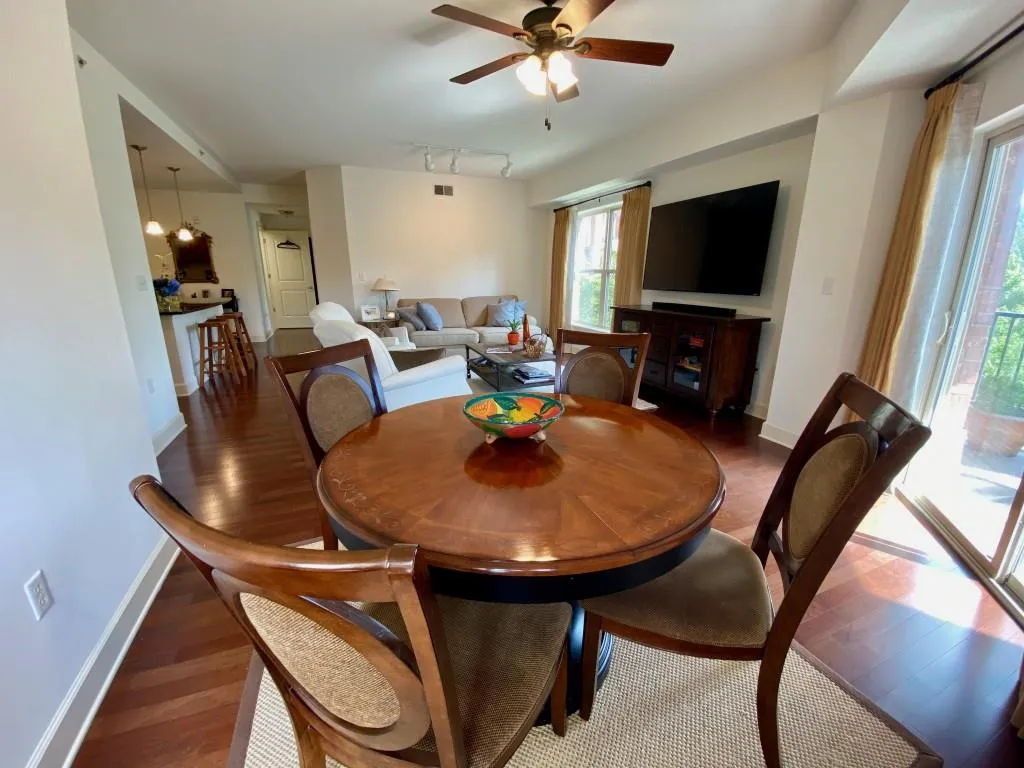 200 River Vista Drive Unit 340, Atlanta, Georgia 30339, 2 Bedrooms Bedrooms, ,2 BathroomsBathrooms,Residential,Sold,200 River Vista Drive Unit 340,6746006