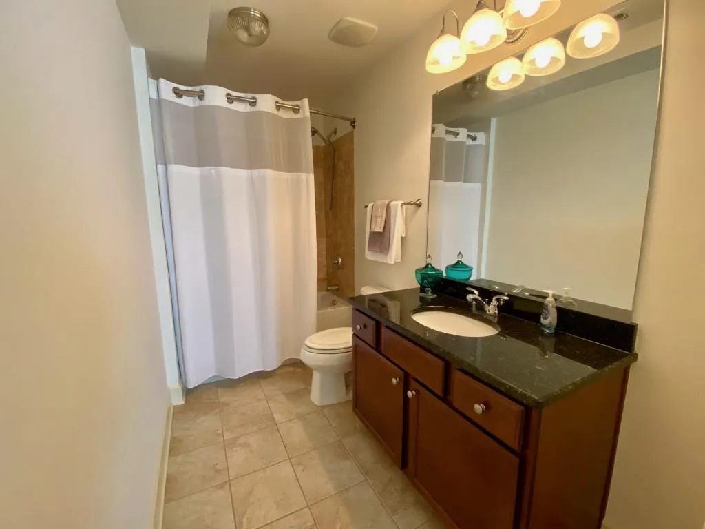 200 River Vista Drive Unit 340, Atlanta, Georgia 30339, 2 Bedrooms Bedrooms, ,2 BathroomsBathrooms,Residential,Sold,200 River Vista Drive Unit 340,6746006