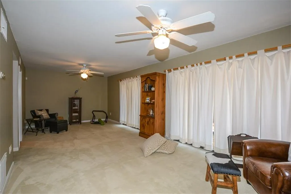 14 Forrest Place Unit 14, Sandy Springs, Georgia 30328, 3 Bedrooms Bedrooms, ,2 BathroomsBathrooms,Residential,Sold,14 Forrest Place Unit 14,5664583