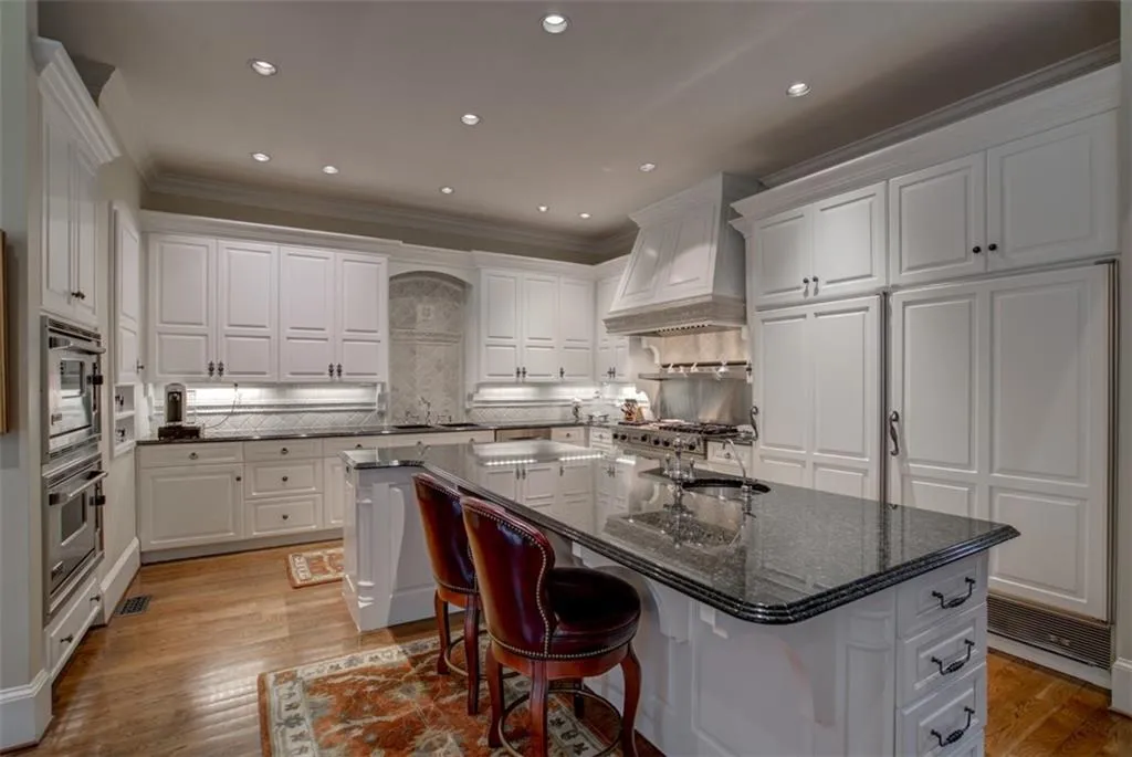 5354 Long Island Drive Nw, Sandy Springs, Georgia 30327, 5 Bedrooms Bedrooms, ,5 BathroomsBathrooms,Residential,Sold,5354 Long Island Drive Nw,6520008