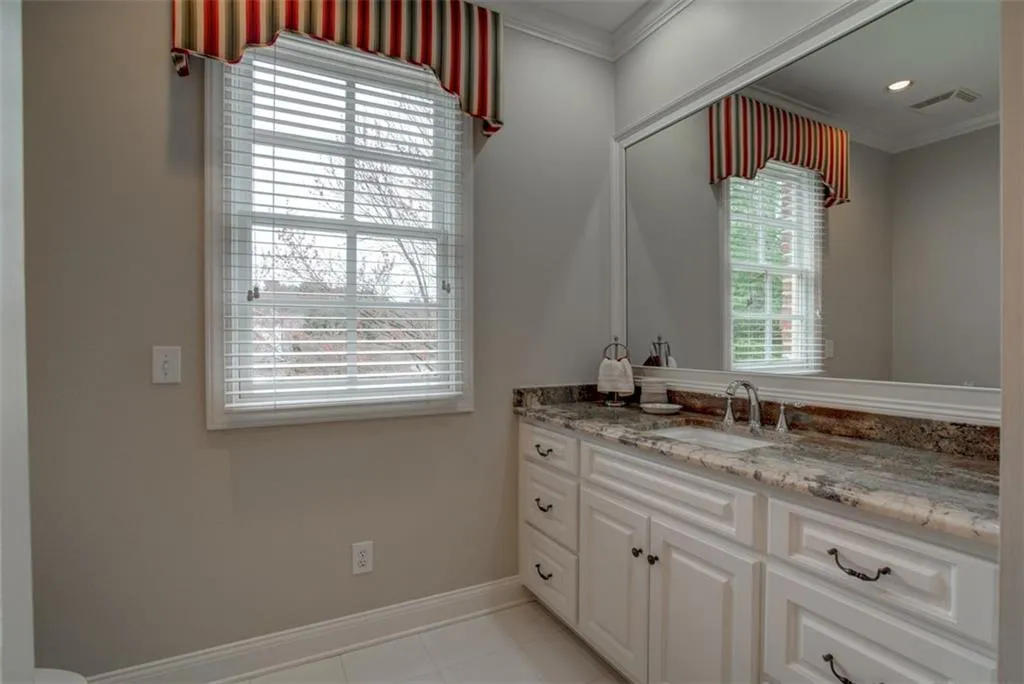 5354 Long Island Drive Nw, Sandy Springs, Georgia 30327, 5 Bedrooms Bedrooms, ,5 BathroomsBathrooms,Residential,Sold,5354 Long Island Drive Nw,6520008
