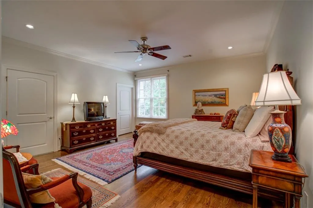 5354 Long Island Drive Nw, Sandy Springs, Georgia 30327, 5 Bedrooms Bedrooms, ,5 BathroomsBathrooms,Residential,Sold,5354 Long Island Drive Nw,6520008