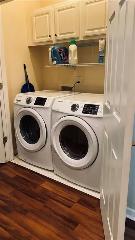 8585 Hope Mews Court, Sandy Springs, Georgia 30350, 2 Bedrooms Bedrooms, ,2 BathroomsBathrooms,Residential,Sold,8585 Hope Mews Court,6941019